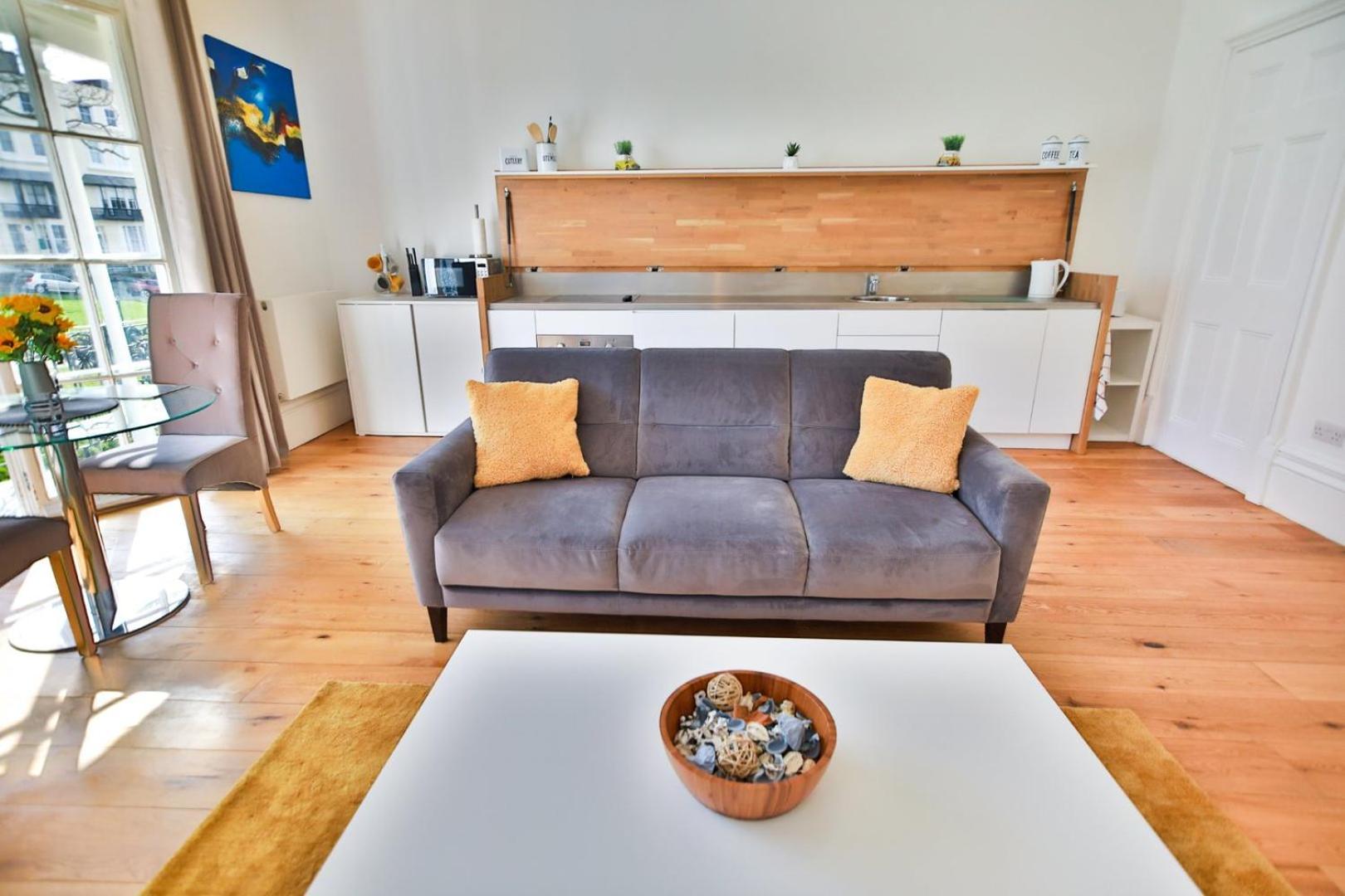40B Wellington Suites Hastings Bagian luar foto