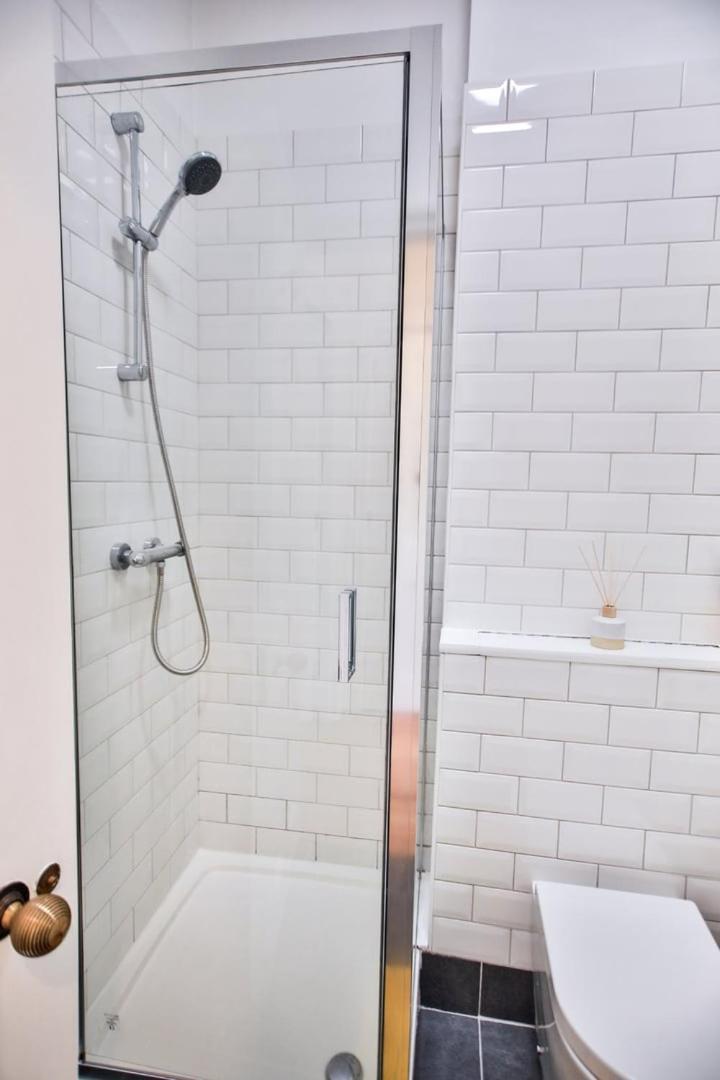 40B Wellington Suites Hastings Bagian luar foto